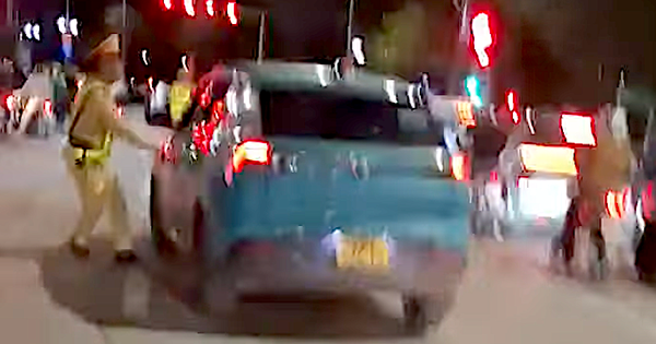 Hà Nội: Tài xế taxi có cồn vượt khung, không chịu ký biên bản đối mặt mức phạt nào?