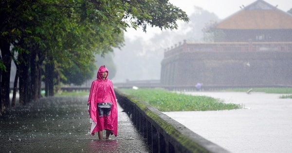 Mưa lớn ở miền Trung gây nguy cơ lũ quét, sạt lở đất