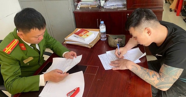 Cưỡng chế người đàn ông cản trở lực lượng làm nhiệm vụ trước cổng bệnh viện