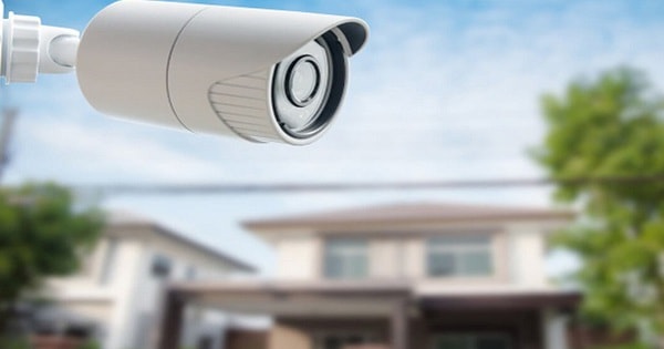 Người dùng camera giám sát của hãng Hikvision có thể bị thu thập hình ảnh, chiếm quyền điều khiển