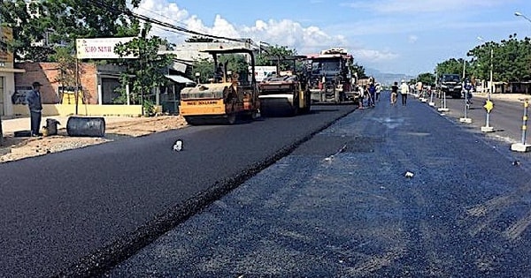 Nhựa đường tăng giá, nhiều dự án bảo trì đường bộ chậm nhịp, Bộ Xây dựng chỉ đạo thế nào?