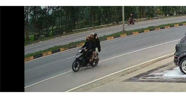 Xin lại biển số xe bị cướp, nam thanh niên mất nốt xe máy