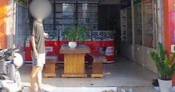 Nam thanh niên phá cửa tiệm, 'cuỗm' 20 điện thoại trị giá hơn 100 triệu đồng