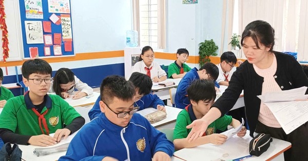 Quy định mới về nghỉ hưu ở tuổi cao hơn đối với nhà giáo