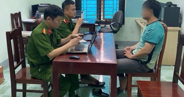 Thấy con gái 14 tuổi thần sắc nhợt nhạt, bố gặng hỏi mới biết sự thật đau lòng