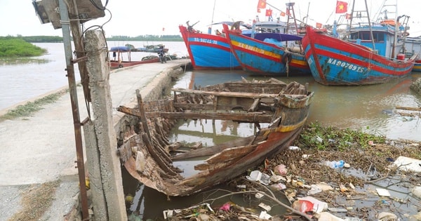 Nghệ An: 'Nghĩa địa tàu cá' làm khó ngư dân