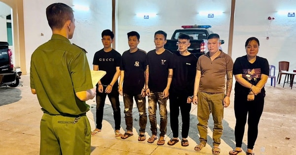 Bắt nhóm đối tượng 'sang nhượng' bé gái 14 tuổi qua nhiều quán karaoke để trừ nợ