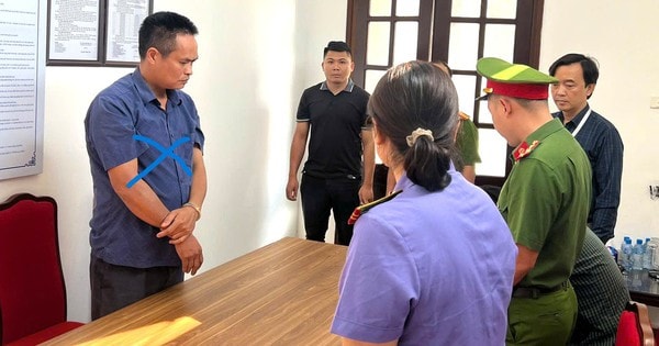 Nguyên cán bộ địa chính xã nhận hàng trăm triệu đồng để 'lo thủ tục' làm bìa đỏ