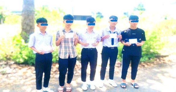 Khởi tố nhóm thiếu niên mang dao đi cướp tài sản
