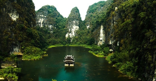 Lan truyền thông tin giả mạo mang yếu tố 'tâm linh' gây hoang mang dư luận sẽ bị xử phạt đến 50 triệu đồng
