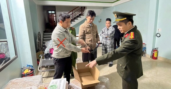 Triệt phá đường dây mua bán vũ khí quân dụng ngụy trang mặt hàng 'súng thông bồn cầu'