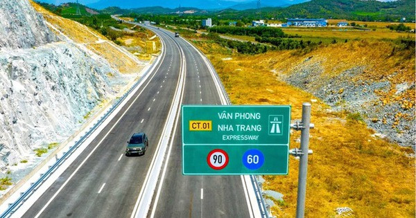 Mức phí 13 tuyến cao tốc Bắc - Nam sắp tiến hành thu, người dân cần lưu ý