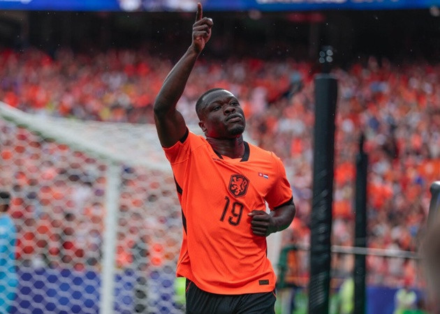 MU và Chelsea đại chiến vì Brian Brobbey: Món hàng hiệu 55 triệu euro
