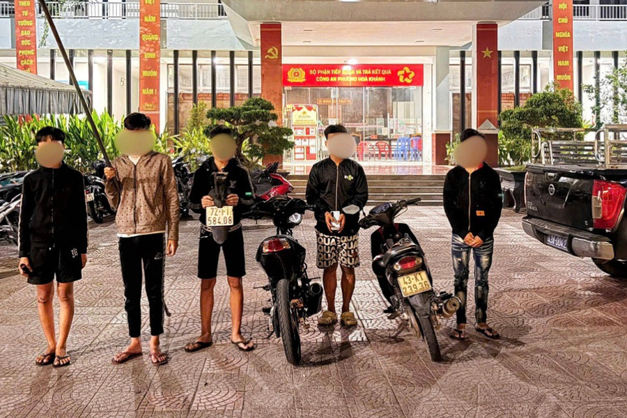 Hẹn giao biển số xe rồi dùng hơi cay, ba chĩa cướp tài sản