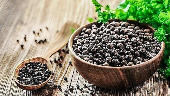 Giá tiêu hôm nay 30/6: Thị trường đi ngang ở mức 139.000 đồng/kg