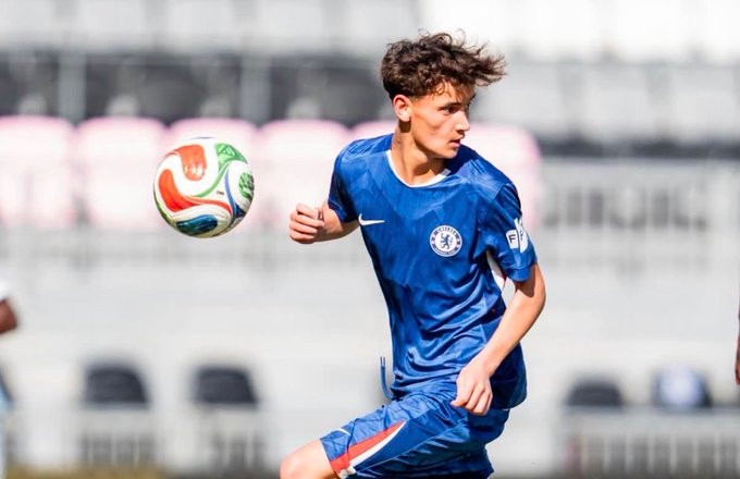 Everton thâu tóm ngọc quý Arthur Barratt từ Chelsea và tham vọng sở hữu Tyrique George