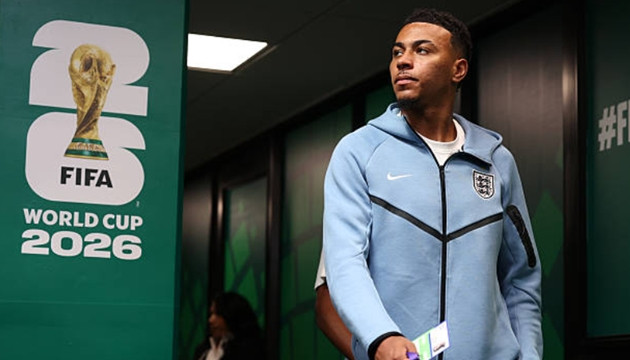 Arsenal săn đón Morgan Rogers, Tottenham chi 85 triệu bảng cho Junior Kroupi