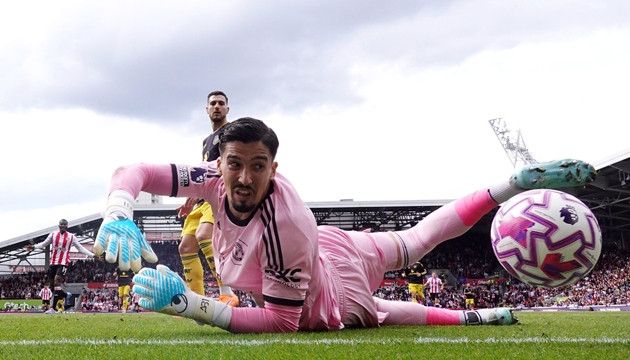 Altay Bayindir chia tay Manchester United: Sự nghiệt ngã của vị trí số một tại Old Trafford