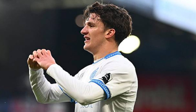 Arsenal tiến sát thỏa thuận 35 triệu bảng với Christos Tzolis, vượt mặt Man Utd