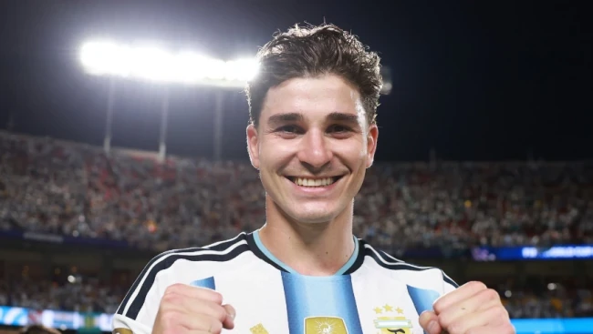 Arsenal dốc lực chiêu mộ Julian Alvarez, tuyển Ý gây sốc với phương án Pep Guardiola