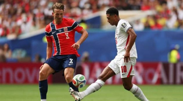 Manchester United nhắm Sander Berge: Lựa chọn thông minh sau cú sốc Ederson