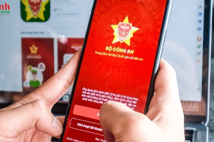 Miễn lệ phí đăng ký, cấp biển ô tô, xe máy nếu tích hợp đủ những loại giấy tờ này trên VNeID