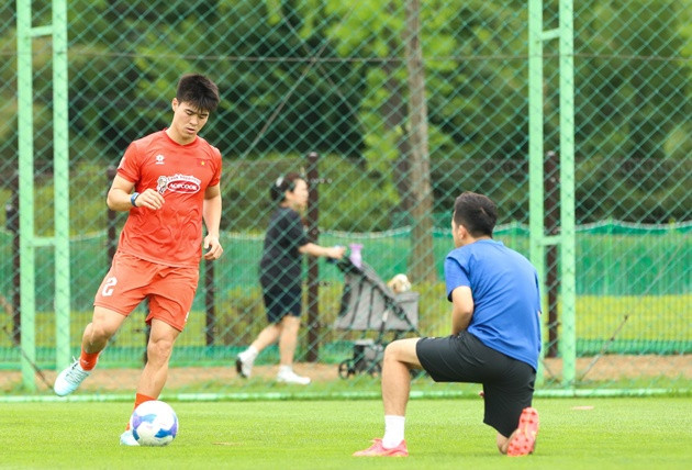 Duy Mạnh vắng mặt tại AFF Cup 2026: Tổn thất lớn của ĐT Việt Nam và niềm vui từ Indonesia