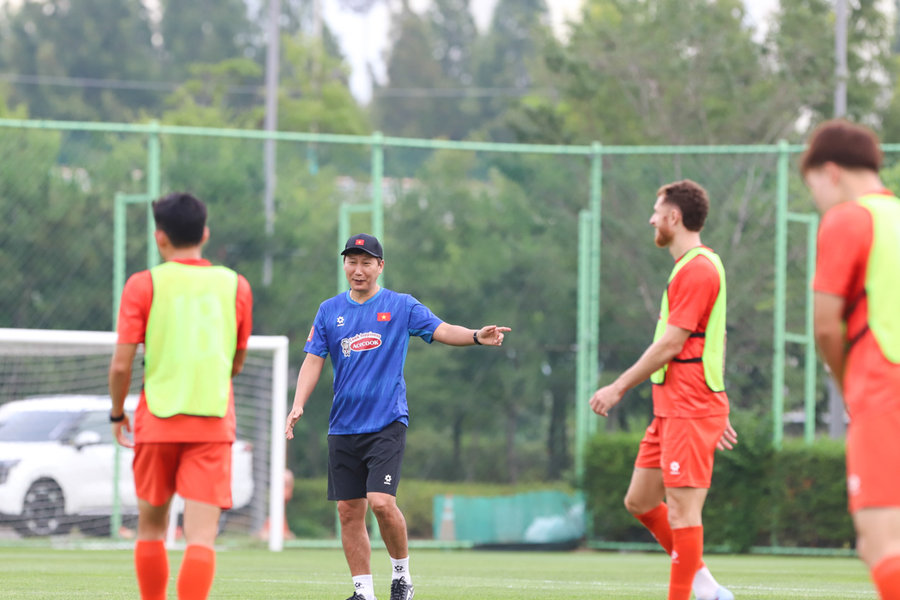 Tuyển Việt Nam và công thức lột xác tại ASEAN Cup 2026: Sự cân bằng mang tên Kim Sang-sik