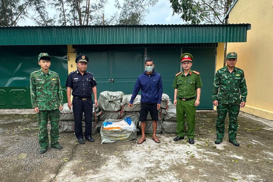 Phát hiện, tạm giữ 800kg nầm lợn đông lạnh không rõ nguồn gốc
