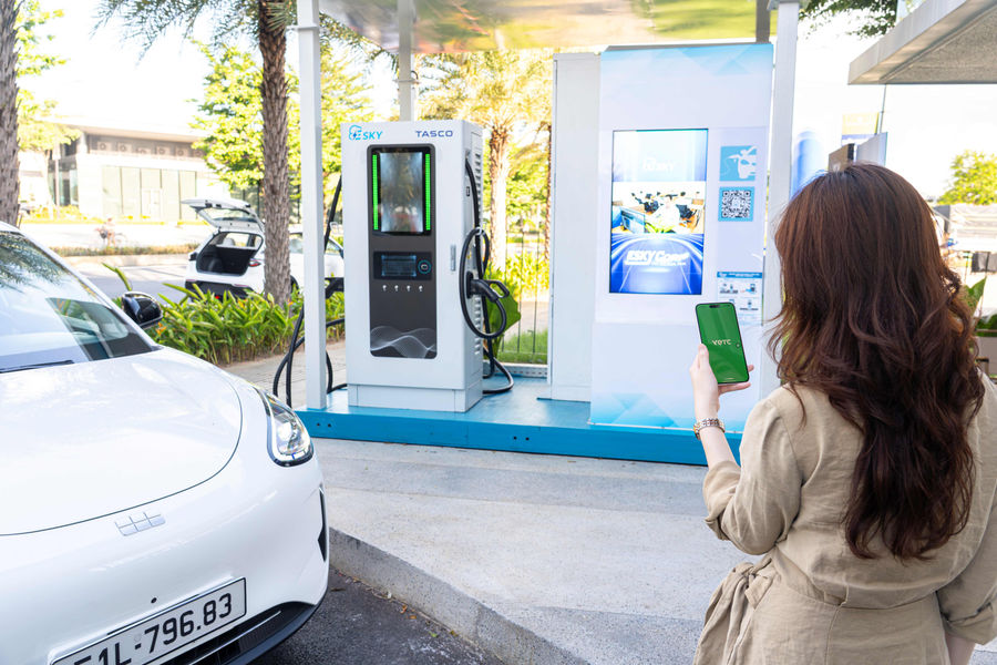 Hơn 350 trụ sạc ô tô điện chính thức liên thông qua VETC
