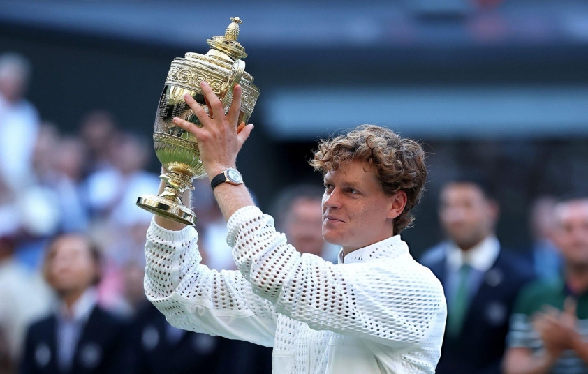Jannik Sinner nhận 3,6 triệu bảng vô địch Wimbledon 2026 nhưng mất gần một nửa vì thuế