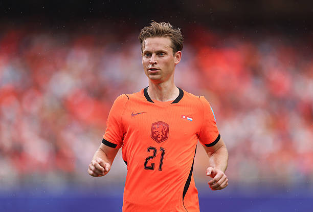Barcelona đối mặt nguy cơ 'bóng ma Ansu Fati' vì Frenkie de Jong từ chối phẫu thuật