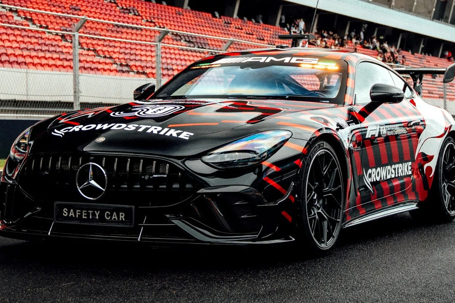 Siêu xe an toàn AMG GT Track Series trình làng tại giải đua Công thức 1