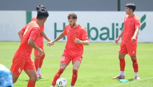 Bài toán HLV Kim Sang-sik: Bố trí Tài Lộc ra sao khi hàng công đang thăng hoa?