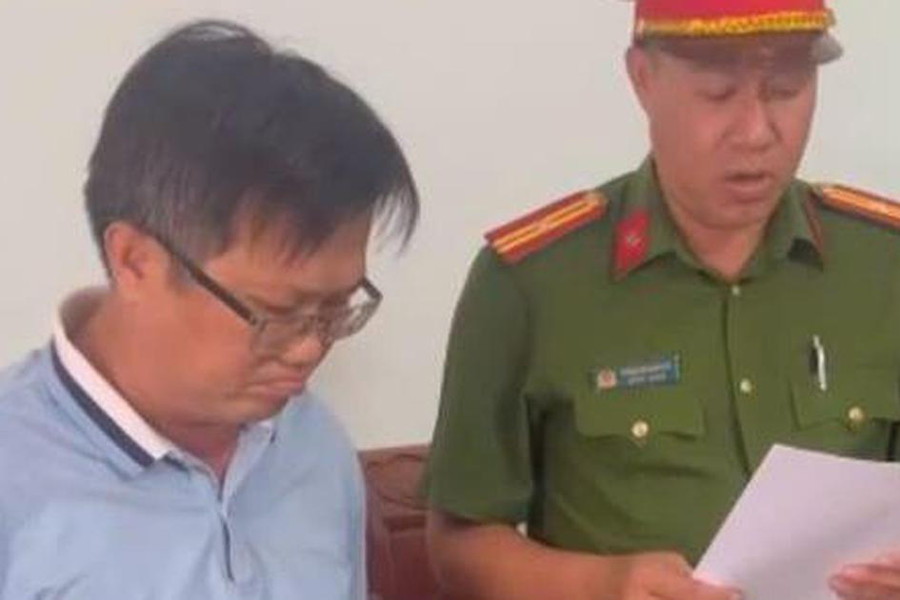 Khởi tố giám đốc doanh nghiệp và chủ hộ kinh doanh vì mua bán trái phép hóa đơn