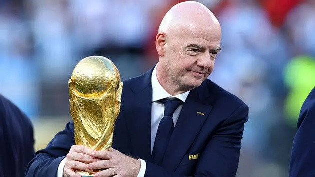 Cuộc lật đổ Gianni Infantino: Liên minh bóng đá thế giới dồn Chủ tịch FIFA vào thế đường cùng