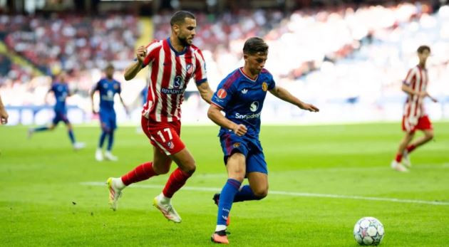 Manchester United thắng Atletico Madrid 2-1: Shea Lacey giải bài toán số 10 cho Michael Carrick