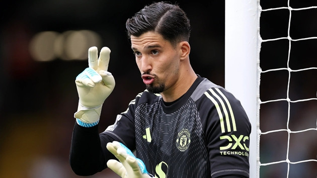 Altay Bayindir gia nhập Celta Vigo: Khép lại chuỗi ngày bế tắc tại Manchester United
