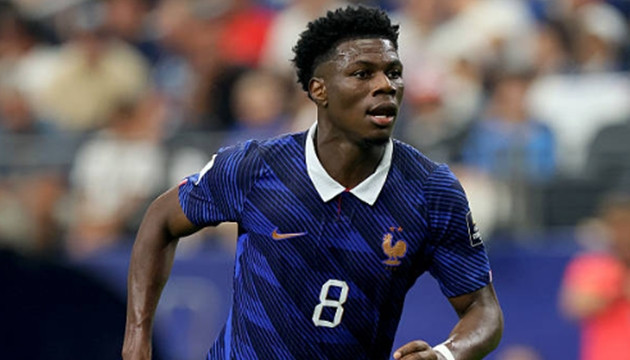5 mục tiêu hàng đầu giúp Man United giải quyết bài toán tuyến giữa và hành lang trái