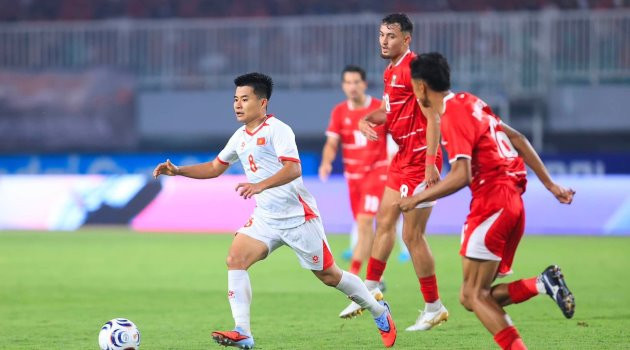 Lê Phạm Thành Long: Từ 'người thừa' HAGL đến mỏ neo vô giá của ĐT Việt Nam