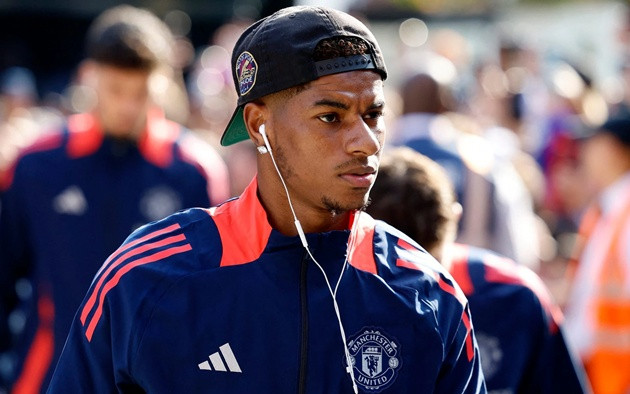 Cái bẫy quỹ lương từ quá khứ kìm hãm Man Utd trên thị trường chuyển nhượng