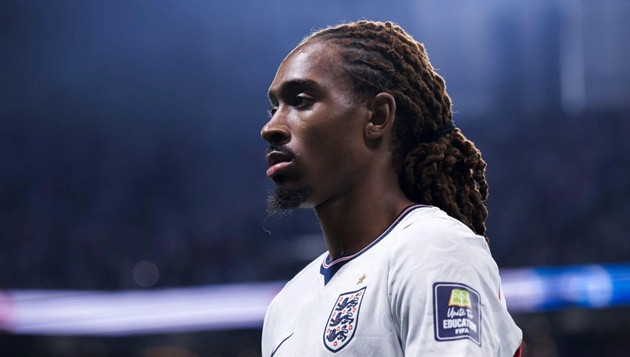 Sau kỳ World Cup 2026 bùng nổ, Djed Spence đứng trước 4 bến đỗ để vực dậy sự nghiệp