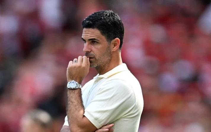 HLV Mikel Arteta tái thiết toàn diện đội hình Arsenal sau khi vồ hụt Vinicius mùa hè 2026
