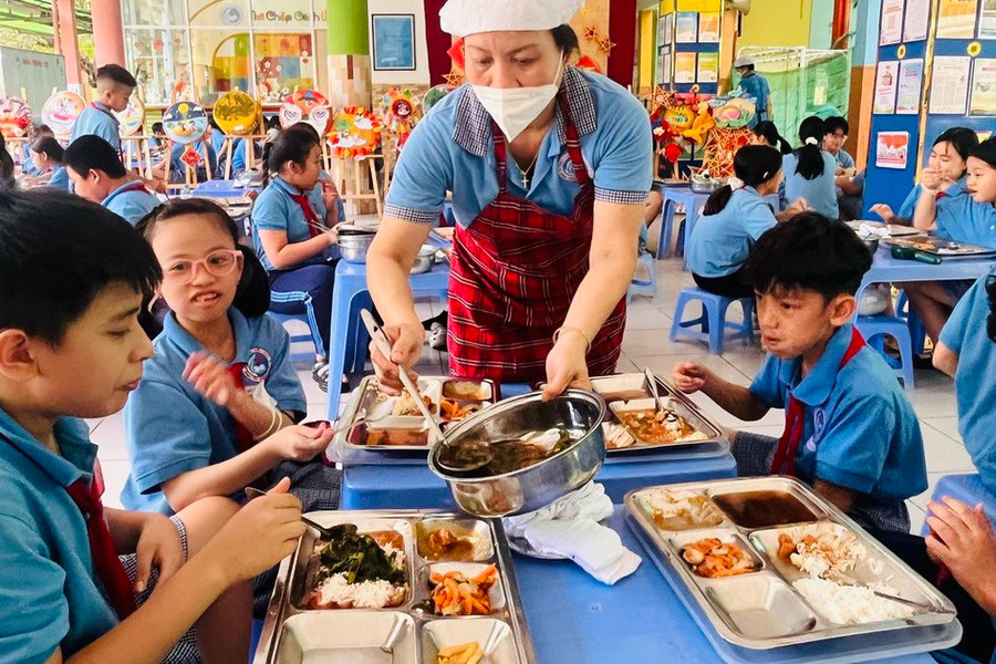 TPHCM làm gì để bảo đảm an toàn thực phẩm tại 3.500 trường học?