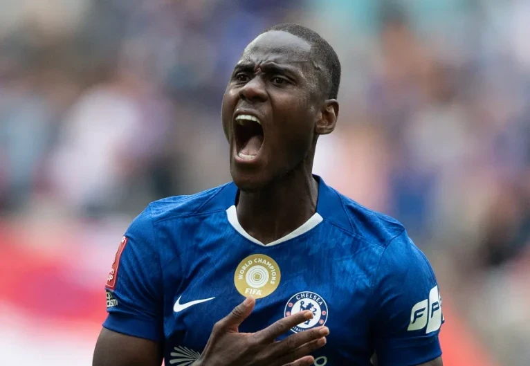 Lò Cobham thành cỗ máy kiếm 300 triệu bảng khiến Chelsea đối mặt nguy cơ mất bản sắc