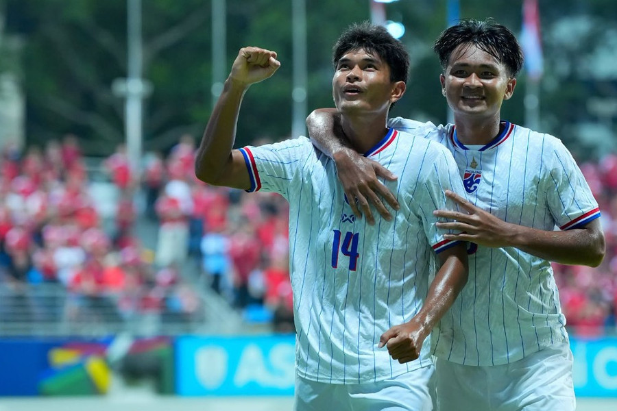 Điểm tin ASEAN Cup 2026: Thái Lan thắng Singapore 3-1, ESPN khen ngợi Đình Bắc trước trận bán kết