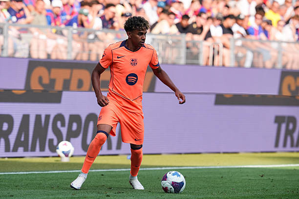 Barcelona so tài Al Ahly tại Cúp Joan Gamper 2026: Lamine Yamal trở lại dẫn dắt hàng công