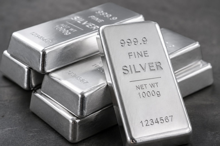 Giá bạc thế giới giảm về 65,35 USD/ounce, giá trong nước niêm yết ở mức 2,360 triệu đồng/lượng