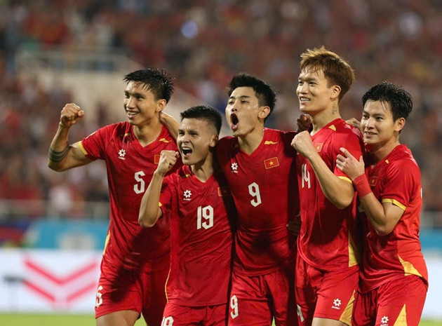 Báo Thái Lan tuyên bố thà thua Singapore còn hơn gục ngã trước tuyển Việt Nam