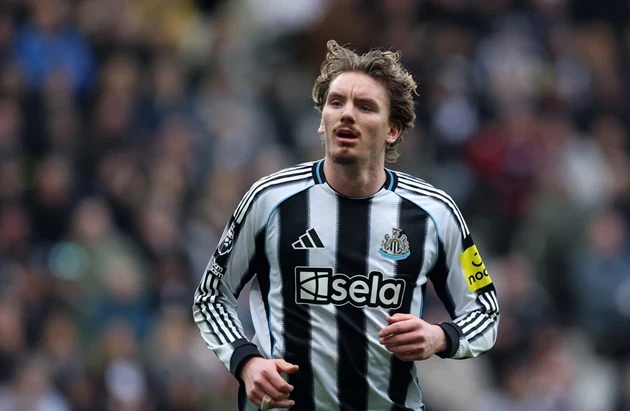 Cựu tiền đạo Peter Crouch nhận định Newcastle khó cản Liverpool ở trận mở màn mùa giải mới